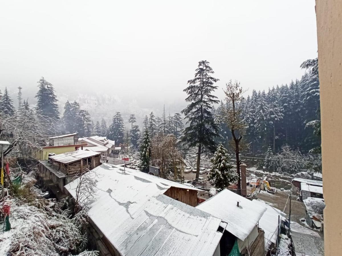 Hotel Him View Manali  Exterior photo